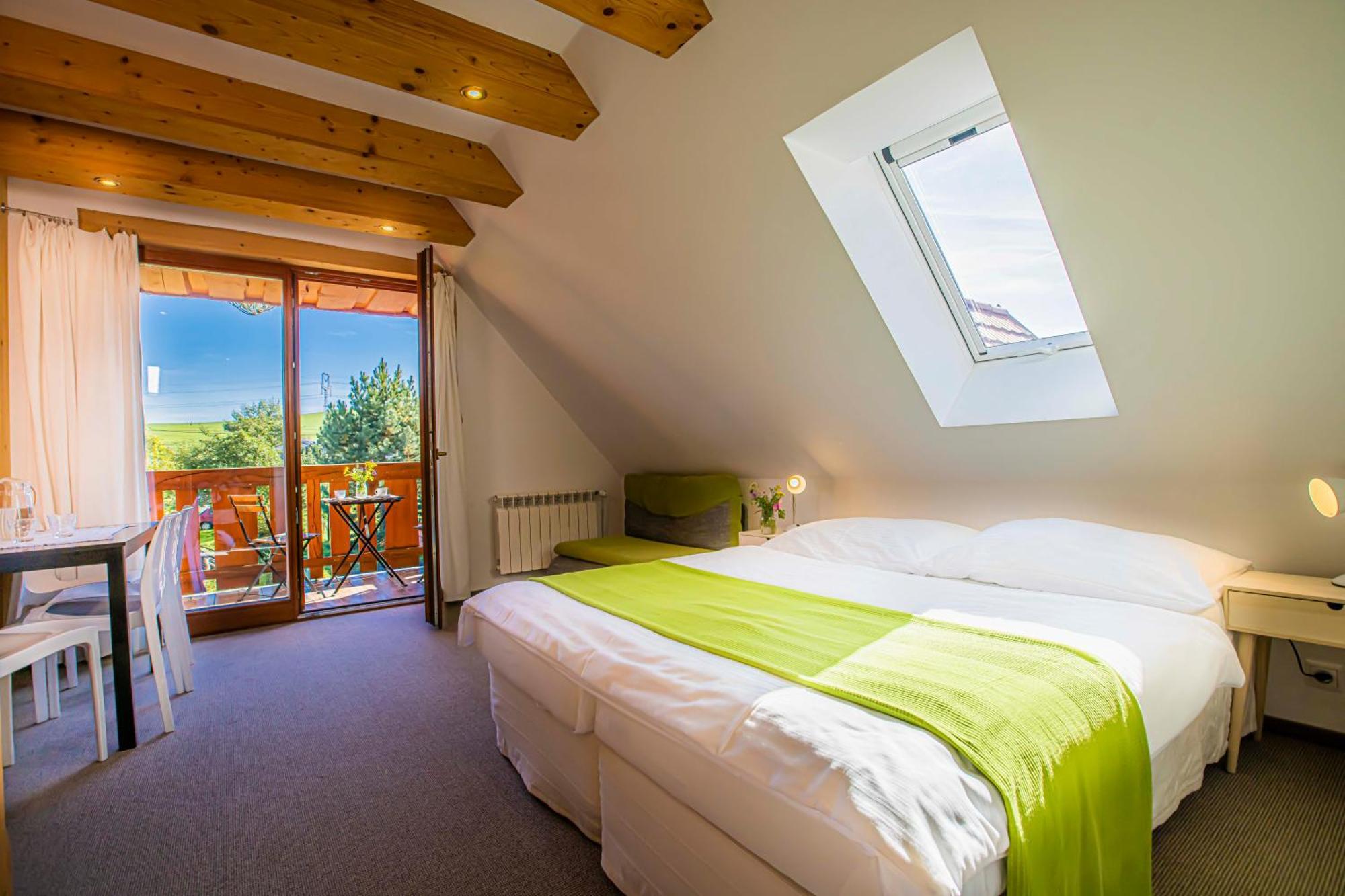 Holiday Home Holiday Raj Bešeňová Eksteriør billede